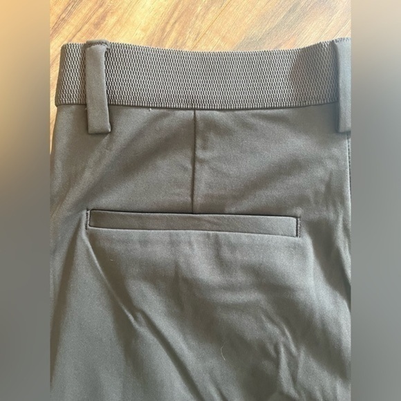 NWT Haggar Men's The Active Series Slim Fit Flat Front Pant 30W x 32L - Picture 9 of 13